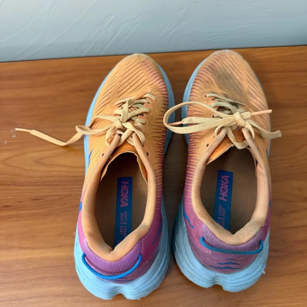 Hoka Women’s Rincon 3 Running Workout Athletic Shoes 7.5B Orange Pink‎ Blue